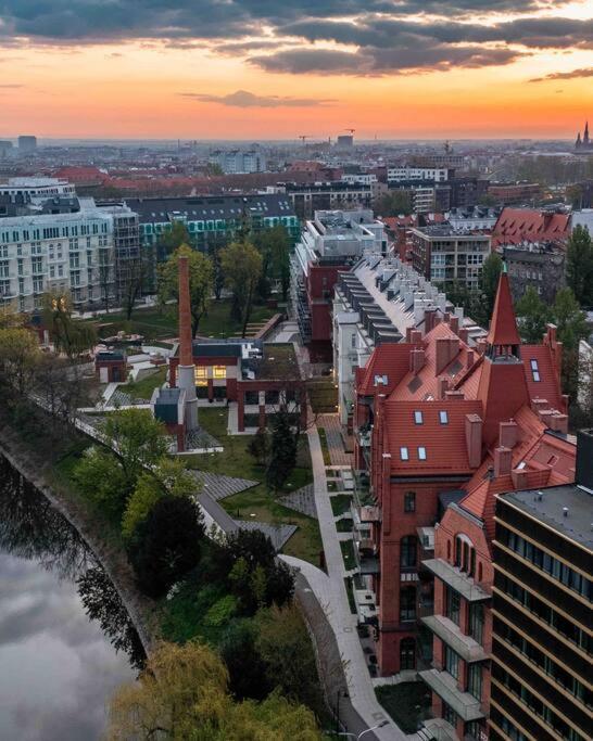 Loft Industrialny Przy Bulwarze Staromiejskim Leilighet Wrocław Eksteriør bilde